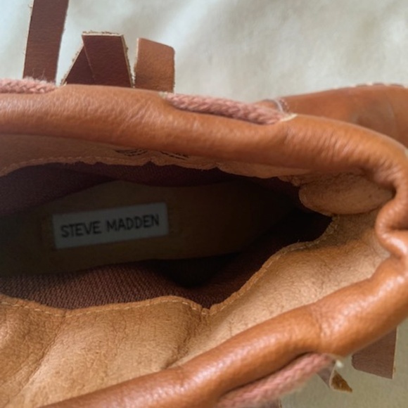 Leather Moccasin Booties - Steve Madden size 7 - Picture 6 of 7
